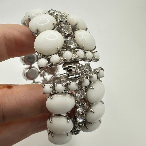 Kramer of New York silver tone milk glass rhinestones bracelet clip on earrings - Picture 3 of 10